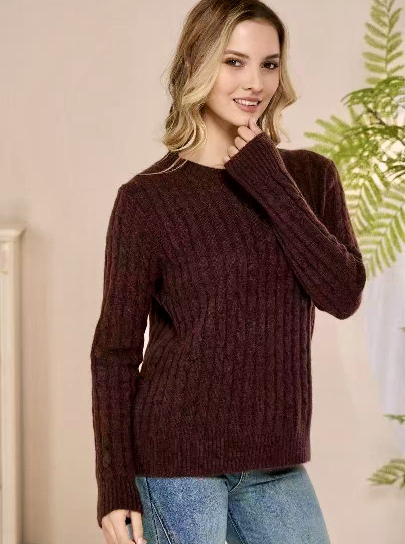 LB new fashion GmbH & Co KG - DOB, Accessoires, Young Fashion, Big Sizes - Eschborn | Pullover mit kleinen Zöpfen | Artikel-Nr. FM32 | Pullover mit kleinen Zöpfen sehr weiche Qualität 56% receiceltes Polyester, 37% Polyester, 5% Wolle, 2% Spandex | Kategorie: Pullover | Angebot: Sofortprogramme, Orderware | Adresse: LB new fashion GmbH & Co KG - Kölner Str. 1 - 65760 Eschborn - Tel: 06196/7730740 - lbfashion24@gmail.com