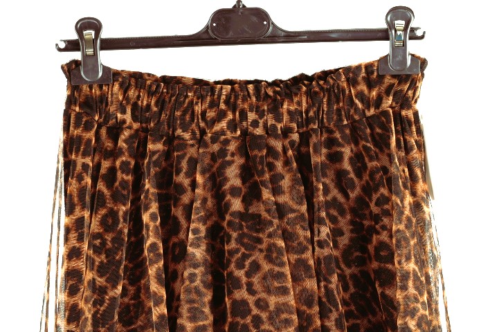 Hier geht's zum Shop von: olluni fashion GmbH - DOB-HAHA-Accessoires-Schuhe-Young-Fashion-Leder-Große Größen - Hamburg | Kategorie: Röcke | Adresse: olluni fashion GmbH - Modering 5, Haus D, 5 Etage - 22457 Hamburg - Tel: 040 55598886 - info@olluni.de | Angebot: Damenbekleidung, Damen Accessoires, Große Größen, Young Fashion, Leather Wear, Sofortprogramme, Orderware