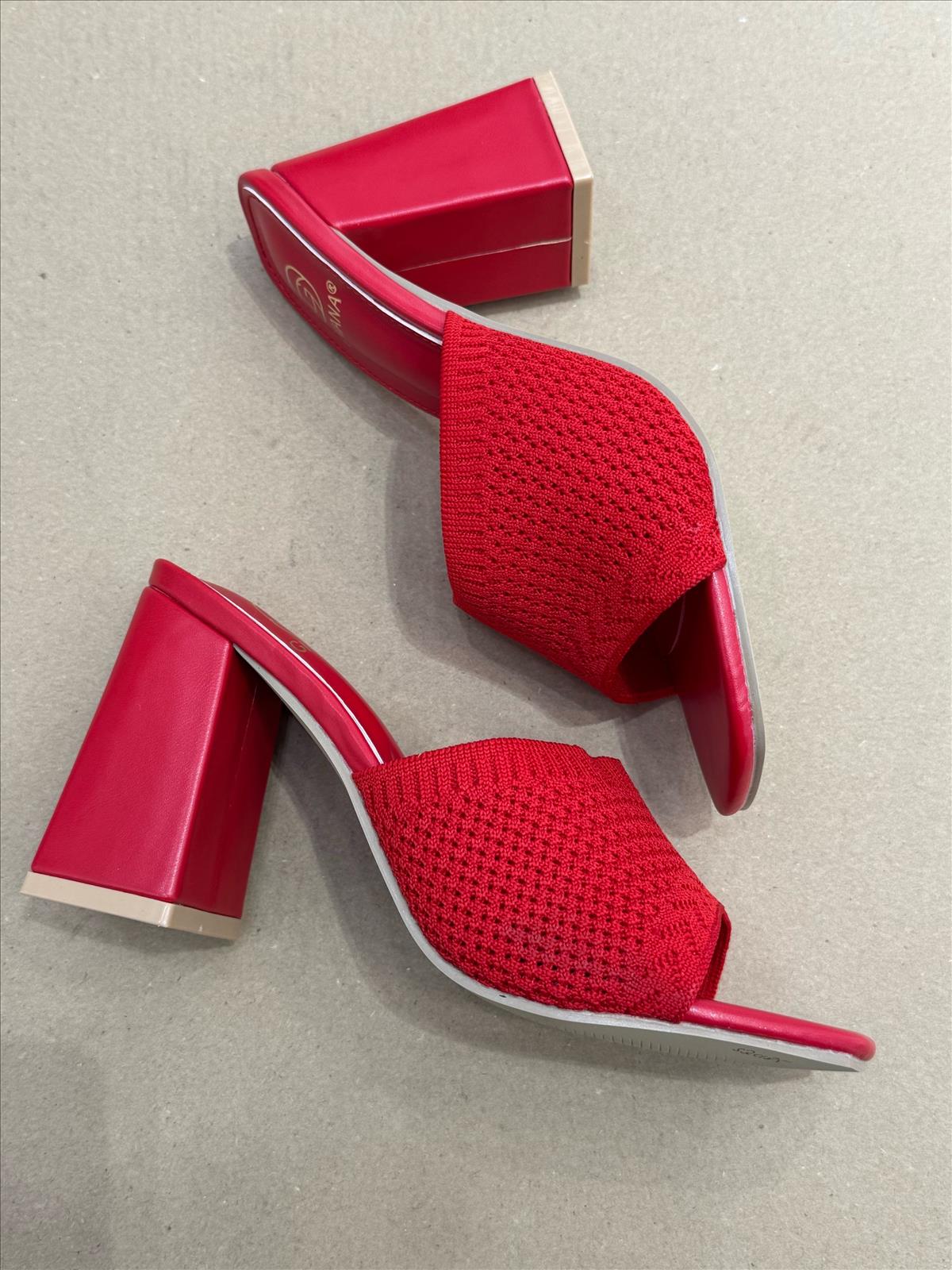 Hier geht's zum Shop von: E-Vitale Shoes - BIONDINI Großhandel Wholesale - hochwertige italienische Schuhe direkt ab Fabrik | Artikel-Nr. sqc185iva | Sandaletten (Lot) | Kategorie: Damenschuhe / Sandaletten (LOT) | Adresse: E-VITALE SHOES - Raum 114 - Breslauer Str. 8 - 41460 Neuss - Tel: 02131/3868532 - service@evitale-shoes.eu | Angebot: Damenbekleidung, Damen Accessoires, Herren Accessoires, Schuhe, Young Fashion, Leather Wear, Sofortprogramme, Orderware