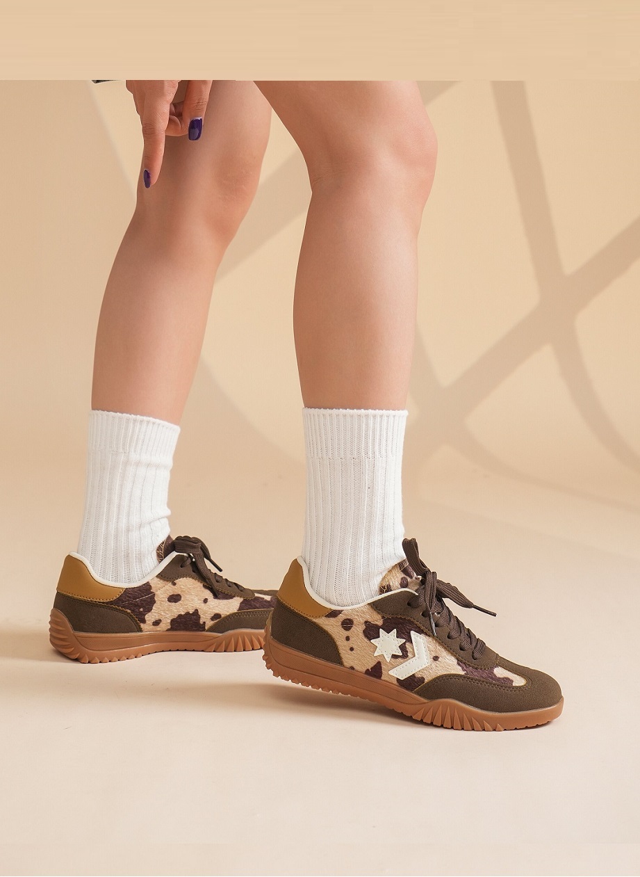 Lujah Shoes (Schuhgrosshandel) | Artikel-Nr. 24049 | Sneakers/GOW | Kategorie: Freizeitschuhe/Sneakers | Angebot: Schuhe, Große Größen, Kinder & Teens, Young Fashion, Leather Wear | Adresse: Lujah Shoes - Doesburgstraat 5 - 5651BD Eindhoven - Tel: 0031642235368 - lujah-schuh@hotmail.com