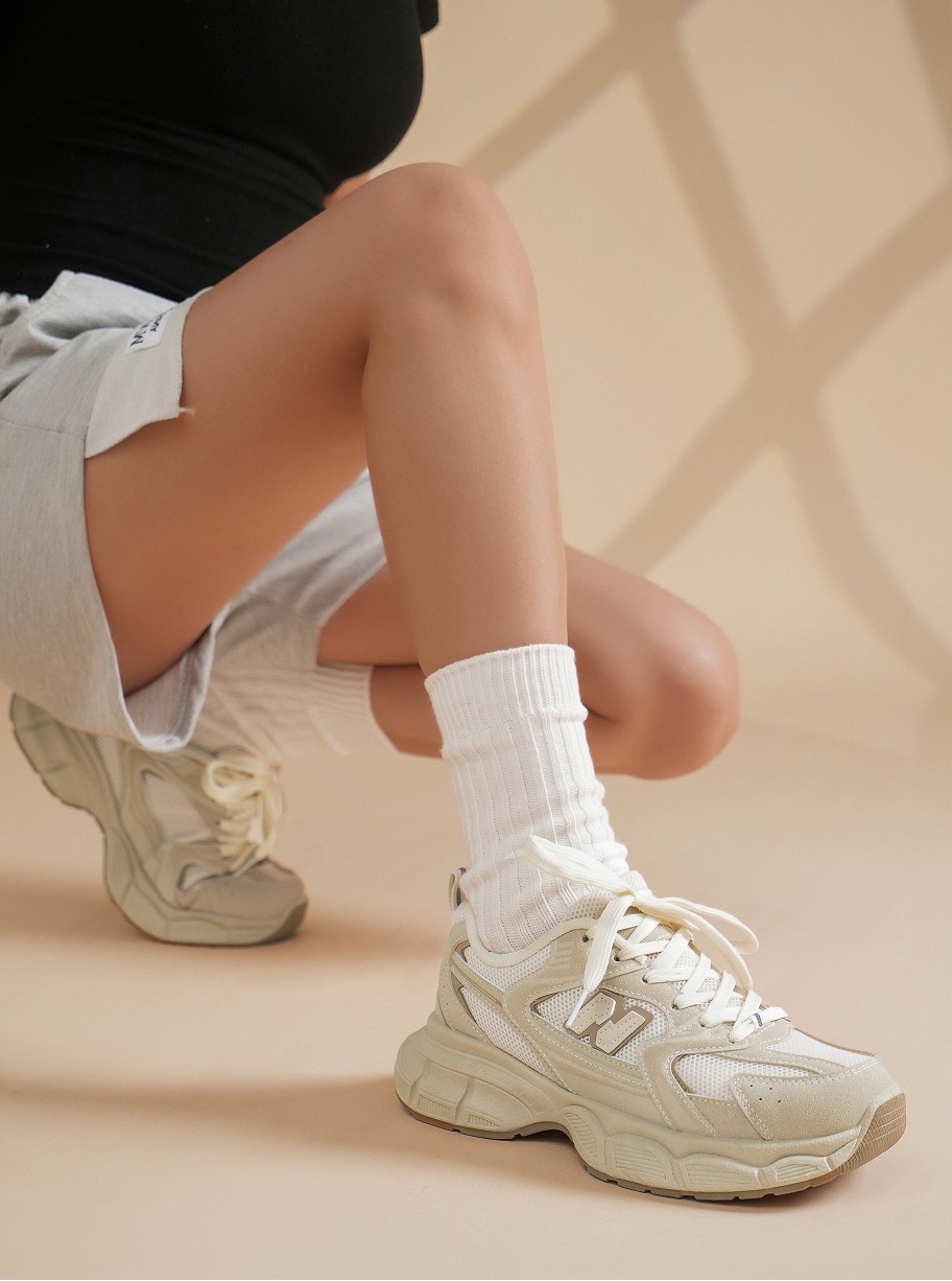 Lujah Shoes (Schuhgrosshandel) | Artikel-Nr. 23043 | Sneakers/GOW | Kategorie: Freizeitschuhe/Sneakers | Angebot: Schuhe, Große Größen, Kinder & Teens, Young Fashion, Leather Wear | Adresse: Lujah Shoes - Doesburgstraat 5 - 5651BD Eindhoven - Tel: 0031642235368 - lujah-schuh@hotmail.com