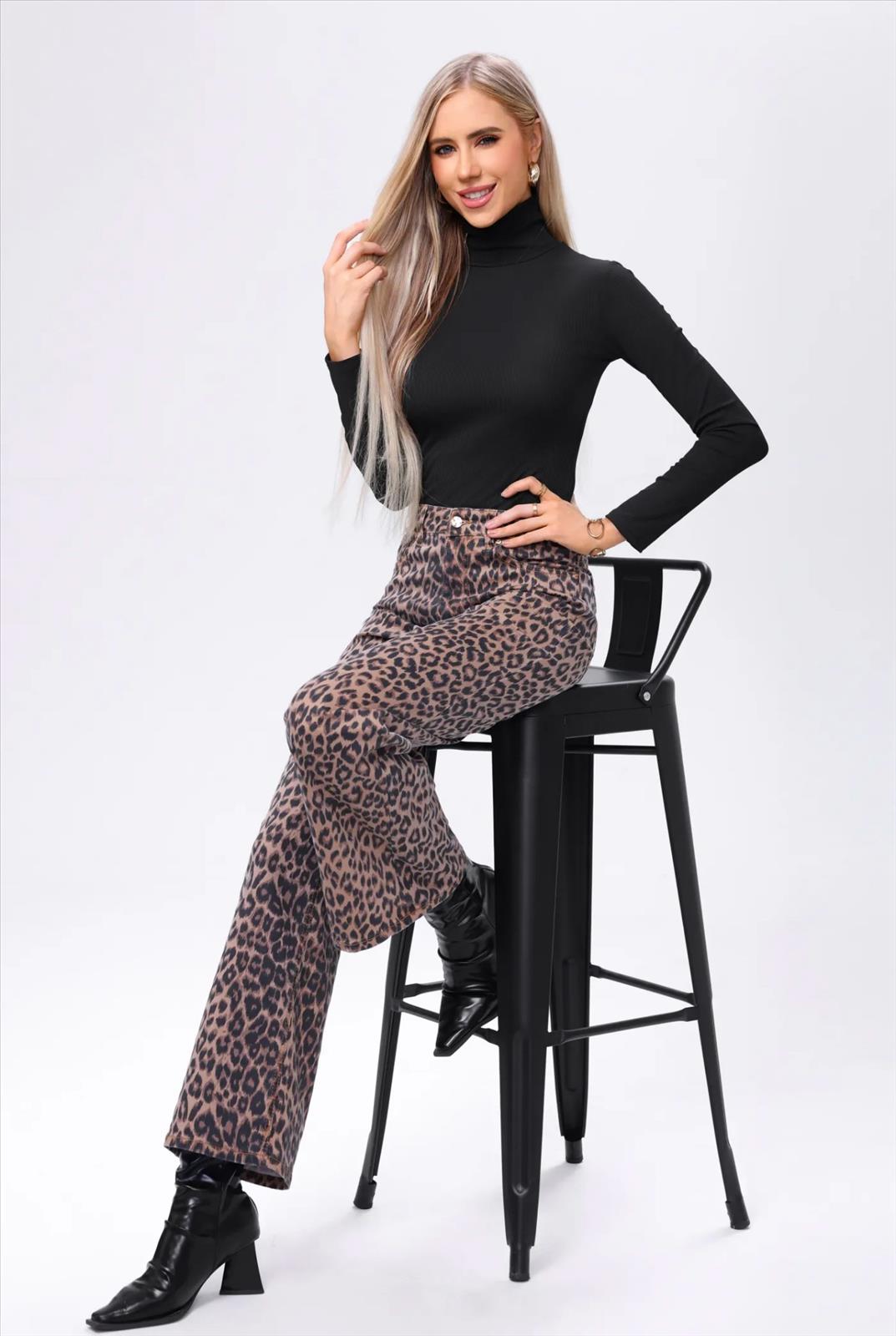 Hier geht's zum Shop von: LB new fashion GmbH & Co KG - DOB, Accessoires, Young Fashion, Big Sizes - Eschborn | Jeans Leo weites Bein | Artikel-Nr. 8102 | Jeans mit weitem Bein Leo Print 98% Baumwolle, 2% Elasthan | Kategorie: Jeans | Adresse: LB new fashion GmbH & Co KG - Kölner Str. 1 - 65760 Eschborn - Tel: 06196/7730740 - lbfashion24@gmail.com | Angebot: Sofortprogramme, Orderware