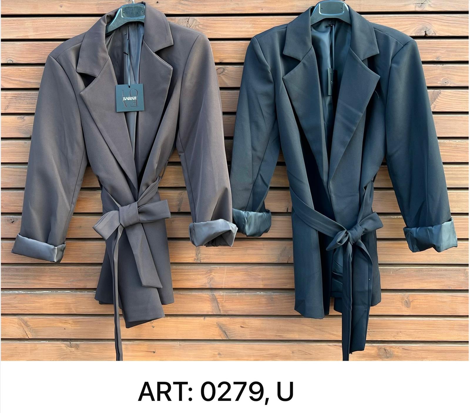 Sarah GmbH - DOB aus Italien | Blazer | Artikel-Nr. 730 | Angebot: Damenbekleidung, Damen Accessoires, Große Größen, Young Fashion, Sofortprogramme, Orderware | Adresse: Sarah GmbH - Otto-Hahn-Straße 1 - 63303 Dreieich - Tel: 061039603444 - sarah-aktuell@t-online.de