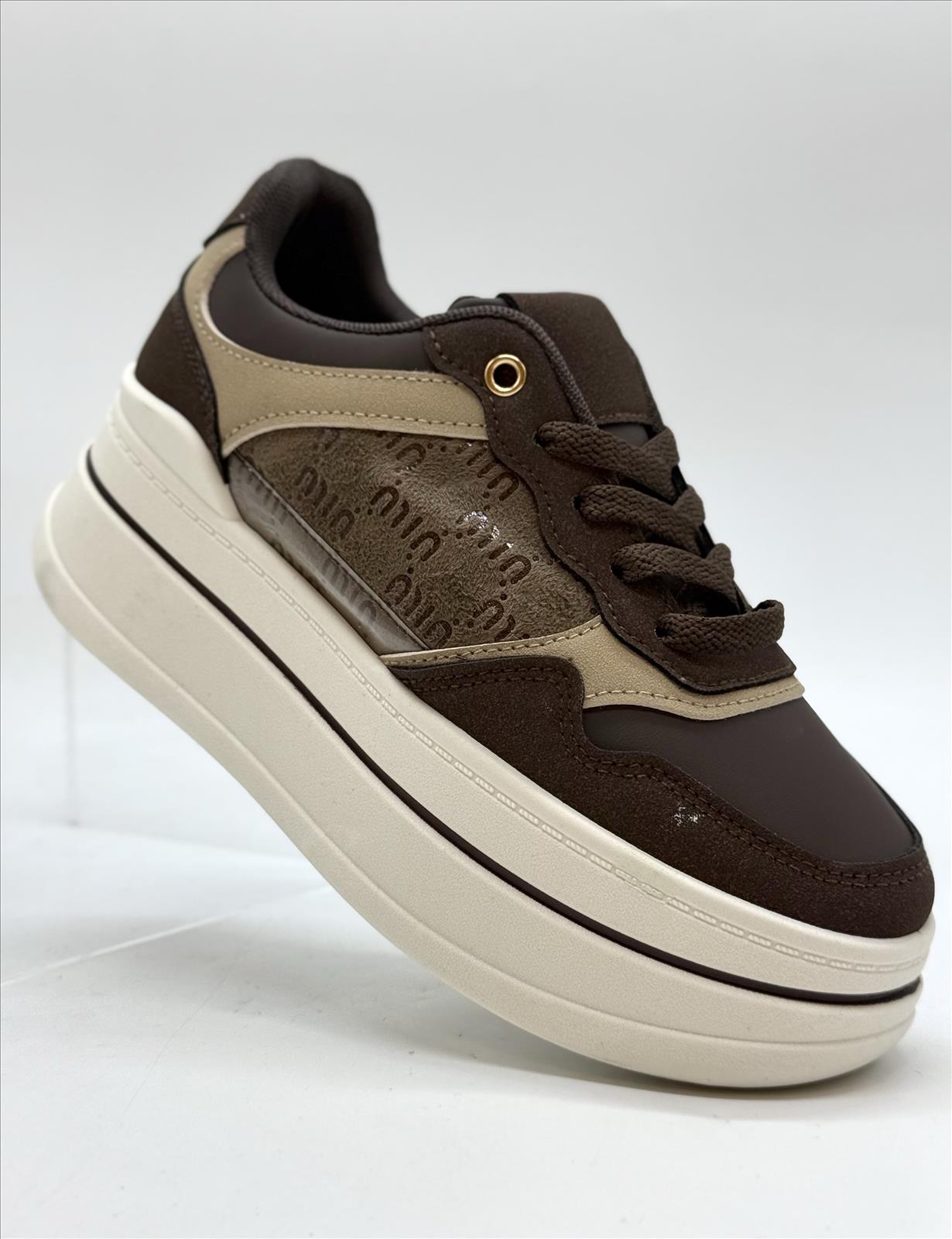 Ala Mode Fashion-DOB;Accessoires;Leather Wear; Young Fashion - Neuss | Kategorie: Schuhe / Sneakers (6 Paare) | Angebot: Sofortprogramme, Orderware | Adresse: Ala Mode Fashion - Breslauerstr. 8 Raum 113 - 41460 neuss - Tel: 021312091616 - ala-mode@web.de
