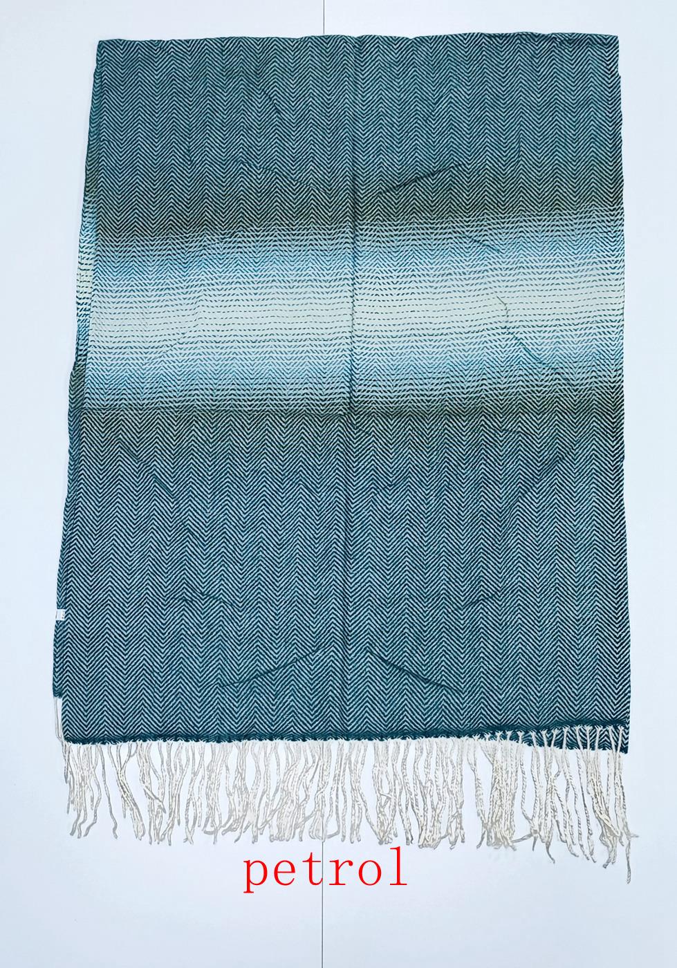 YOU ACCESSOIRES GMBH | Kategorie: WinterSchals & WinterLoop | Angebot: Damenbekleidung, Damen Accessoires, Herren Accessoires, Dessous, Beach Wear, Sofortprogramme, Orderware | Adresse: YOU ACCESSOIRES GMBH - ANTON-KUX-STR 2 (B008) - 41460 NEUSS - Tel: 02131 3149949 - YOUACCESSOIRES1668@HOTMAIL.COM