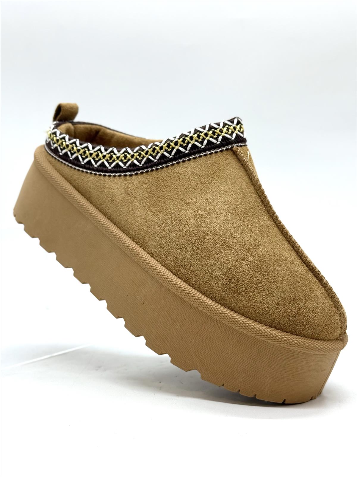 Ala Mode Fashion-DOB;Accessoires;Leather Wear; Young Fashion - Neuss | Kategorie: Schuhe / Fell Boots (Lot) | Angebot: Sofortprogramme, Orderware | Adresse: Ala Mode Fashion - Breslauerstr. 8 Raum 113 - 41460 neuss - Tel: 021312091616 - ala-mode@web.de