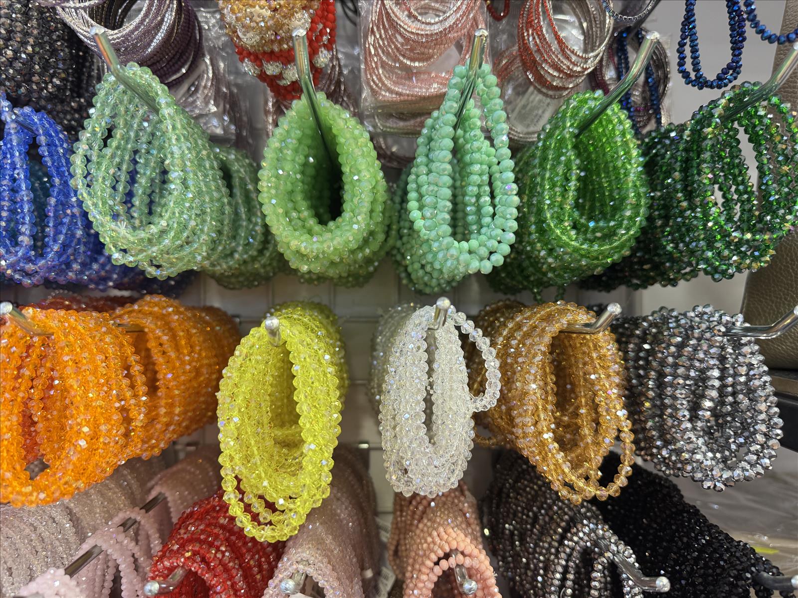 Pan Lederwaren GmbH - München | Kategorie: Acceccoires | Angebot: Damenbekleidung, Young Fashion, Sofortprogramme, Orderware | Adresse: Pan Lederwaren GmbH - Taunusstr. 45, Haus 1, Raum 012 - 80807 Muenchen - Tel: 08935029208 - pan92@outlook.com