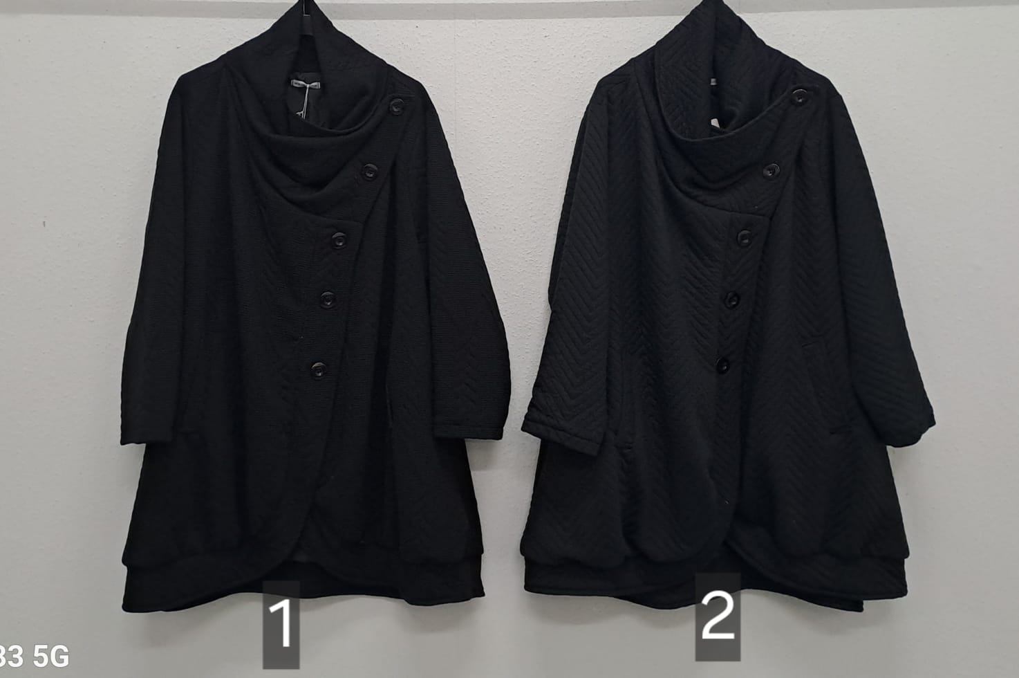 Hier geht's zum Shop von: Catchme UG - DOB - Dreieich | Jacken Einheitsgröße | Artikel-Nr. GR-26224 | GR-26224 | Brustweite 82Lange 98 | Kategorie: Bekleidung (Ab grose 44) / Jacken | Adresse: Catchme UG - Otto-Hahn Str. 24 - 63303 Dreieich - Tel: +49 (0)6103 – 39891 10 - grossartig9@gmail.com | Angebot: Sofortprogramme, Orderware