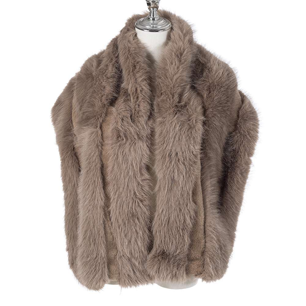 Hier geht's zum Shop von: Fox by Ren GmbH - DOB; ACCessoires - Neuss | Kategorie: Poncho & Mantel | Adresse: Fox by Ren GmbH - Anton-Kux-Str. 2 - 41460 Neuss - Tel: 021313818241 - info@foxbyren.com | Angebot: Sofortprogramme, Orderware