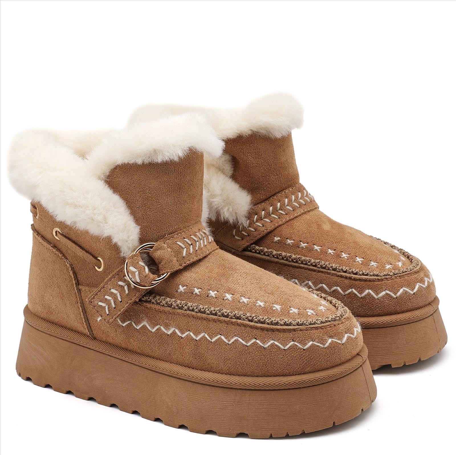 Hier geht's zum Shop von: Ala Mode Fashion-DOB;Accessoires;Leather Wear; Young Fashion - Neuss | Kategorie: Schuhe / Fell Boots (Lot) | Adresse: Ala Mode Fashion - Breslauerstr. 8 Raum 113 - 41460 neuss - Tel: 021312091616 - ala-mode@web.de | Angebot: Sofortprogramme, Orderware