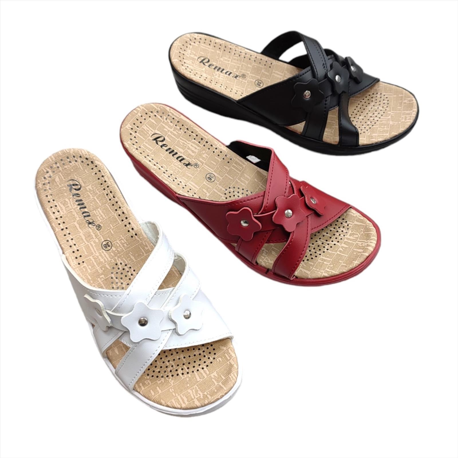 Mario Schuhs - Accessoires;Schuhe;Beach Wear;Young Fashion;Kinder&Teens - Neuss | Artikel-Nr. XY-20244 | Slippers | Gemischte Farben im Lot, ohne Schuhkartons. Aufgrund der Lichtverhältnisse bei der Produktfotografie und unterschiedlichen Bildschirmeinstellungen kann es dazu kommen, dass die Farbe des Produktes nicht authentisch wiedergegeben wird | Kategorie: Damen / Sandalen & Slippers | Angebot: Sofortprogramme, Orderware | Adresse: Mario Schuhs - Anton-Kux-Str. 2 - 41460 Neuss - Tel: 02131 5123682 - mario.schuhs@hotmail.com