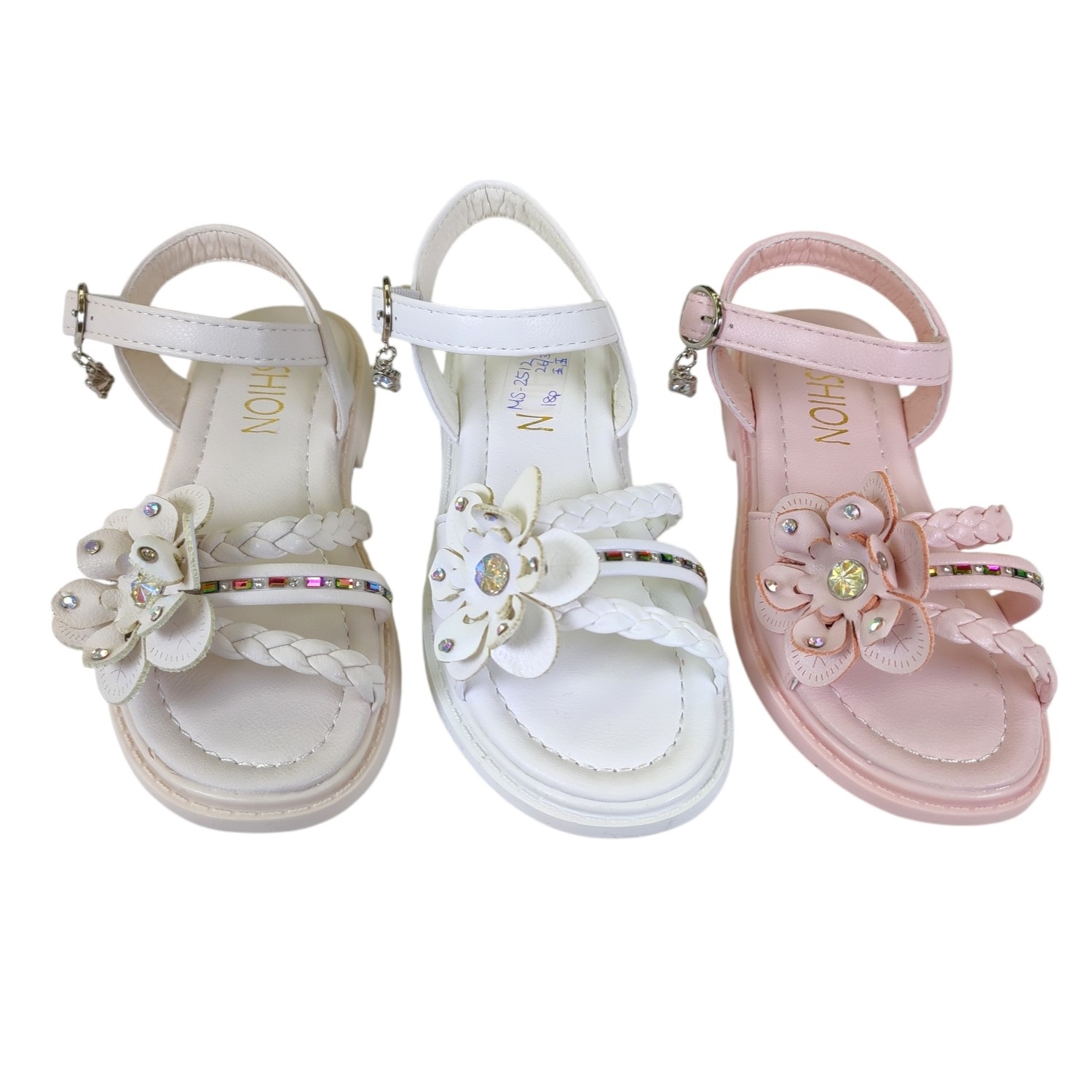 Mario Schuhs - Accessoires;Schuhe;Beach Wear;Young Fashion;Kinder&Teens - Neuss | Artikel-Nr. MS2512 | Sandalen | Gemischte Farben im Lot. Aufgrund der Lichtverhältnisse bei der Produktfotografie und unterschiedlichen Bildschirmeinstellungen kann es dazu kommen, dass die Farbe des Produktes nicht authentisch wiedergegeben wird | Kategorie: Kinderschuhe / Sandalen & Slippers | Angebot: Sofortprogramme, Orderware | Adresse: Mario Schuhs - Anton-Kux-Str. 2 - 41460 Neuss - Tel: 02131 5123682 - mario.schuhs@hotmail.com