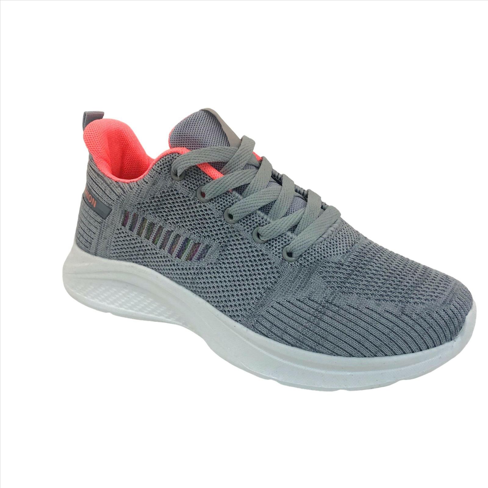 Hier geht's zum Shop von: Fox by Ren GmbH - DOB; ACCessoires - Neuss | Kategorie: Schuhe / Sneaker | Adresse: Fox by Ren GmbH - Anton-Kux-Str. 2 - 41460 Neuss - Tel: 021313818241 - info@foxbyren.com | Angebot: Sofortprogramme, Orderware