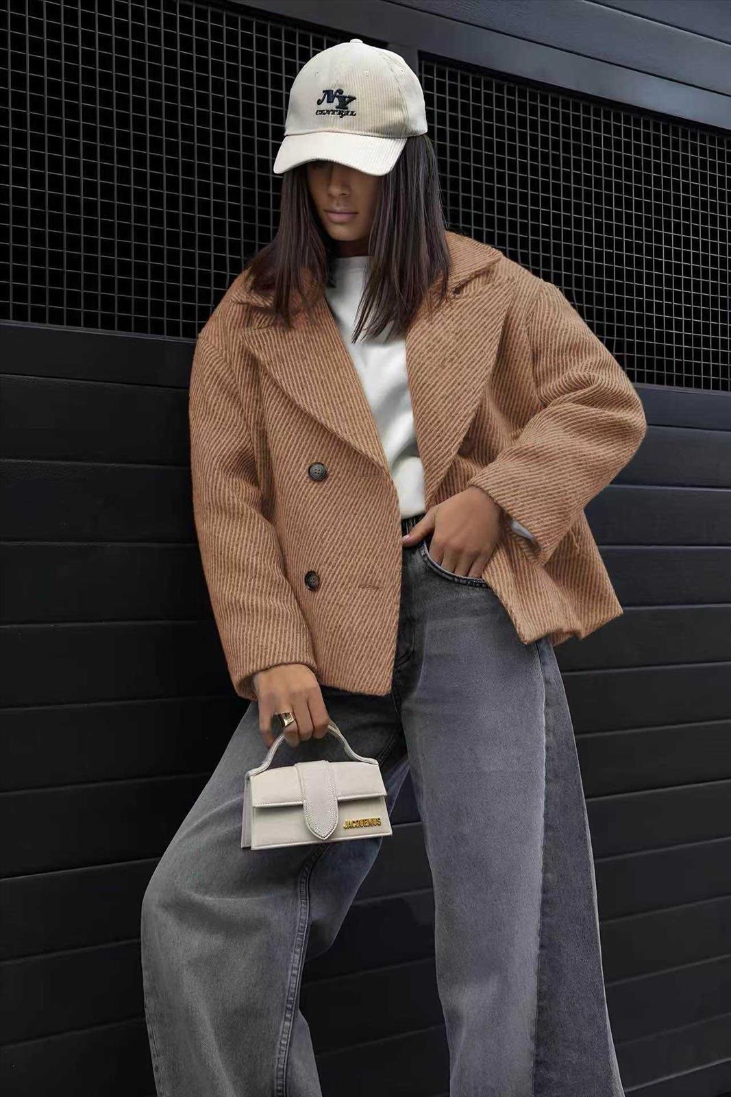 Ala Mode Fashion-DOB;Accessoires;Leather Wear; Young Fashion - Neuss | Kategorie: Jacke | Angebot: Sofortprogramme, Orderware | Adresse: Ala Mode Fashion - Breslauerstr. 8 Raum 113 - 41460 neuss - Tel: 021312091616 - ala-mode@web.de