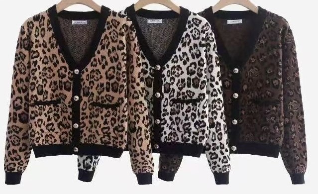 LB new fashion GmbH & Co KG - DOB, Accessoires, Young Fashion, Big Sizes - Eschborn | Angebot: Sofortprogramme, Orderware | Adresse: LB new fashion GmbH & Co KG - Kölner Str. 1 - 65760 Eschborn - Tel: 06196/7730740 - lbfashion24@gmail.com
