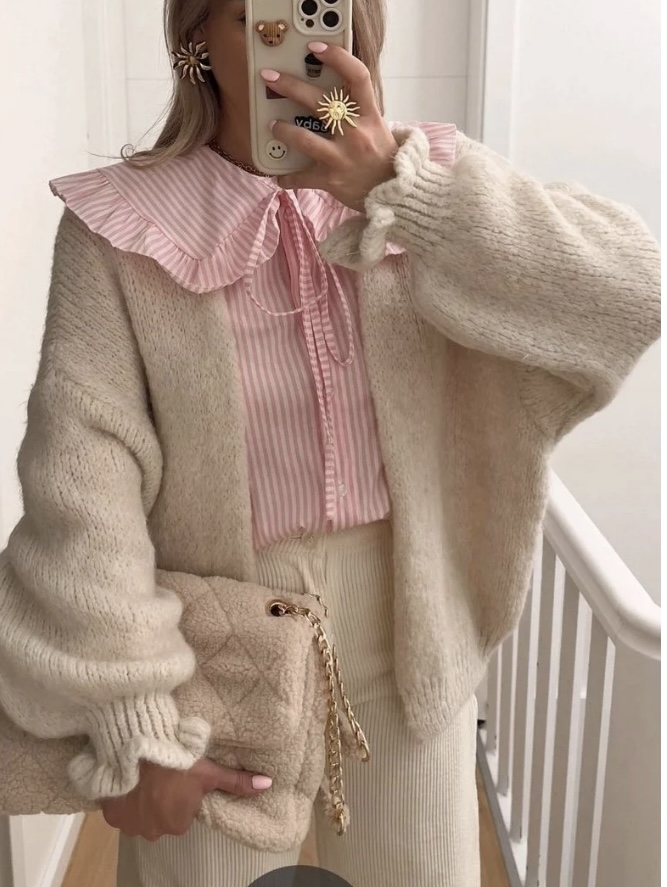 Hier geht's zum Shop von: E-Vitale Shoes - BIONDINI Großhandel Wholesale - hochwertige italienische Schuhe direkt ab Fabrik | Kategorie: Damenbekleidung / Pulli (LOT) | Adresse: E-VITALE SHOES - Raum 114 - Breslauer Str. 8 - 41460 Neuss - Tel: 02131/3868532 - service@evitale-shoes.eu | Angebot: Damenbekleidung, Damen Accessoires, Herren Accessoires, Schuhe, Young Fashion, Leather Wear, Sofortprogramme, Orderware