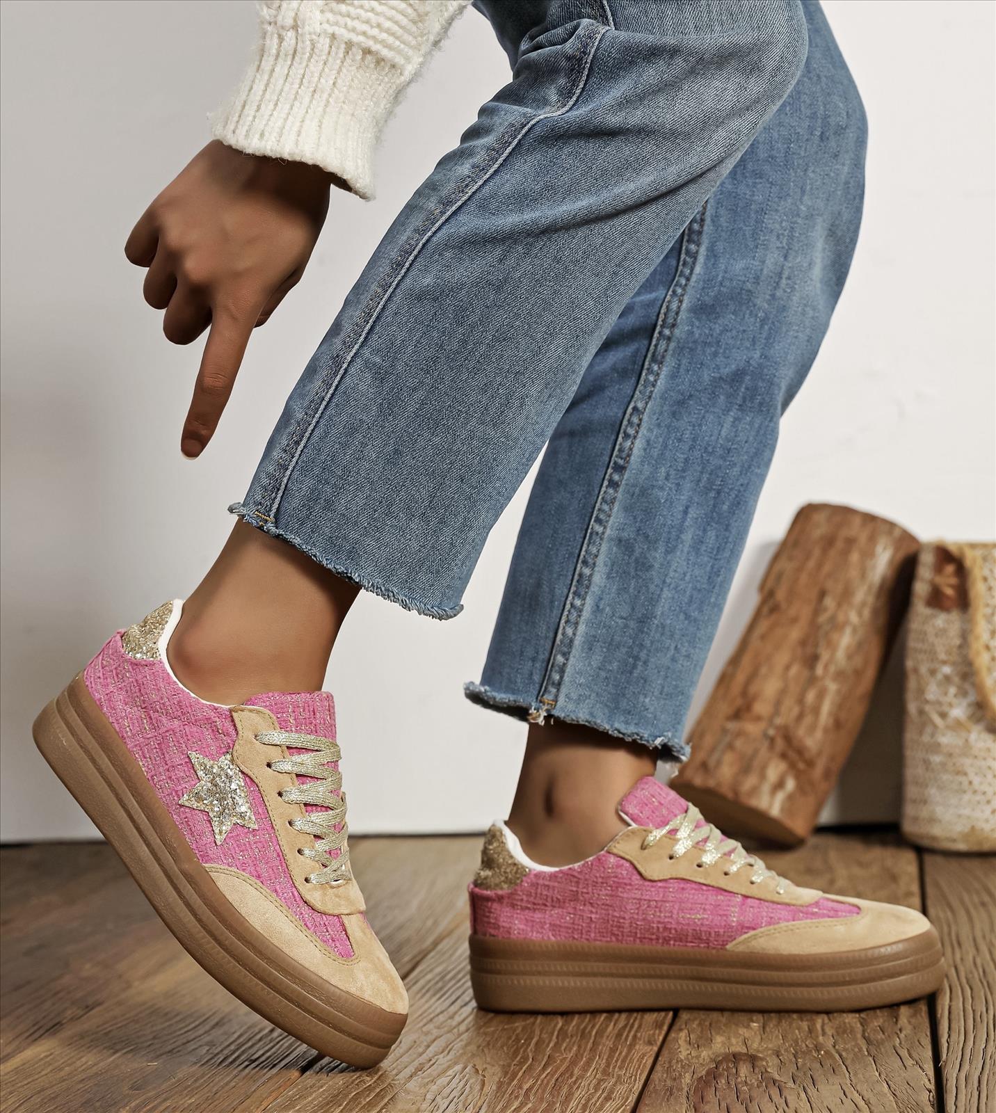 Hier geht's zum Shop von: Ala Mode Fashion-DOB;Accessoires;Leather Wear; Young Fashion - Neuss | Kategorie: Schuhe / Sneakers (Lot) | Adresse: Ala Mode Fashion - Breslauerstr. 8 Raum 113 - 41460 neuss - Tel: 021312091616 - ala-mode@web.de | Angebot: Sofortprogramme, Orderware