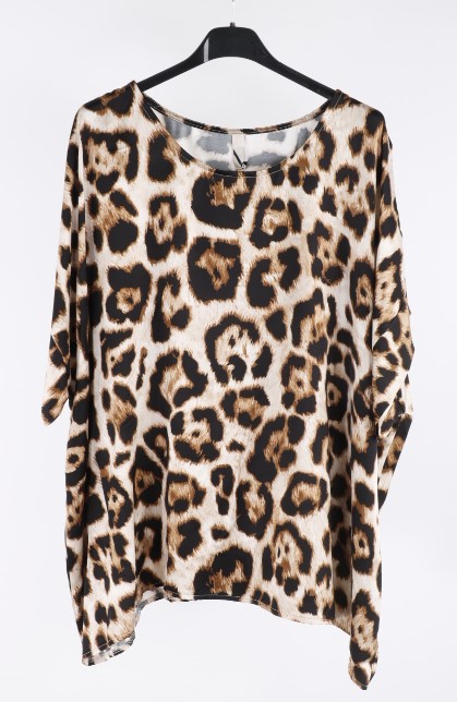 Hier geht's zum Shop von: olluni fashion GmbH - DOB-HAHA-Accessoires-Schuhe-Young-Fashion-Leder-Große Größen - Hamburg | Artikel-Nr. 50126-8 | Übergröße glatt seidige Bluse Shirt | Kategorie: Bluse | Adresse: olluni fashion GmbH - Modering 5, Haus D, 5 Etage - 22457 Hamburg - Tel: 040 55598886 - info@olluni.de | Angebot: Damenbekleidung, Damen Accessoires, Große Größen, Young Fashion, Leather Wear, Sofortprogramme, Orderware