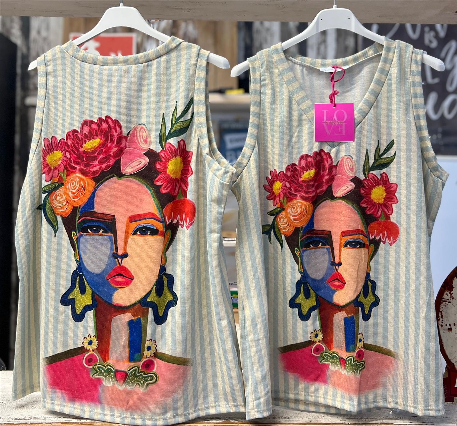 Element of Joy - Damenbekleidung und Accessoires - Wiesbaden | Top | Artikel-Nr. 1708 | Kategorie: Top | Angebot: Damenbekleidung, Damen Accessoires, Schuhe | Adresse: Element of Joy - Marktstraße 27 - 65183 Wiesbaden - Tel: 01628583468 - elementofjoy1@gmail.com