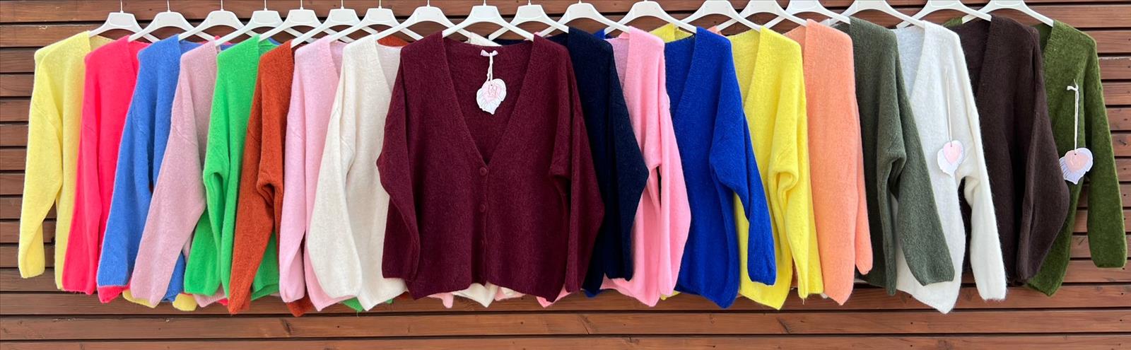 Element of Joy - Damenbekleidung und Accessoires - Wiesbaden | Oberteil | Artikel-Nr. 1791 | Kategorie: Oberteile | Angebot: Damenbekleidung, Damen Accessoires, Schuhe | Adresse: Element of Joy - Marktstraße 27 - 65183 Wiesbaden - Tel: 01628583468 - elementofjoy1@gmail.com