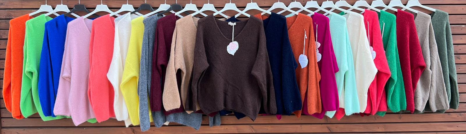 Element of Joy - Damenbekleidung und Accessoires - Wiesbaden | Oberteil | Artikel-Nr. 1792 | Kategorie: Oberteile | Angebot: Damenbekleidung, Damen Accessoires, Schuhe | Adresse: Element of Joy - Marktstraße 27 - 65183 Wiesbaden - Tel: 01628583468 - elementofjoy1@gmail.com
