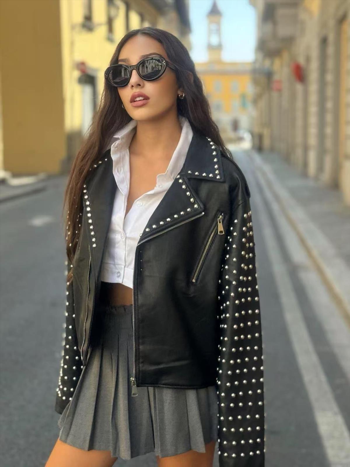 Element of Joy - Damenbekleidung und Accessoires - Wiesbaden | Jacke | Artikel-Nr. 1813 | Kategorie: Jacken | Angebot: Damenbekleidung, Damen Accessoires, Schuhe | Adresse: Element of Joy - Marktstraße 27 - 65183 Wiesbaden - Tel: 01628583468 - elementofjoy1@gmail.com