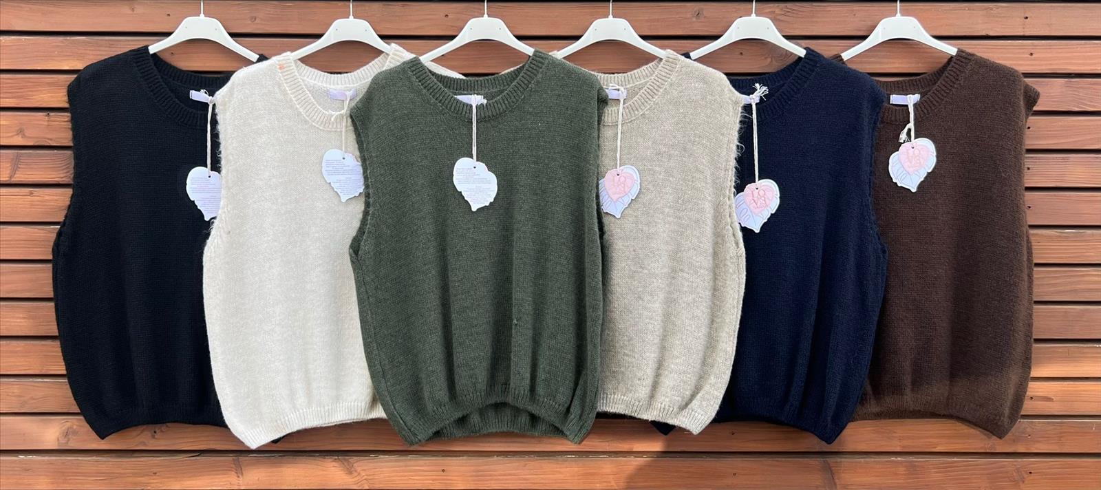 Element of Joy - Damenbekleidung und Accessoires - Wiesbaden | T-Shirt | Artikel-Nr. 1821 | Kategorie: T-Shirt | Angebot: Damenbekleidung, Damen Accessoires, Schuhe | Adresse: Element of Joy - Marktstraße 27 - 65183 Wiesbaden - Tel: 01628583468 - elementofjoy1@gmail.com