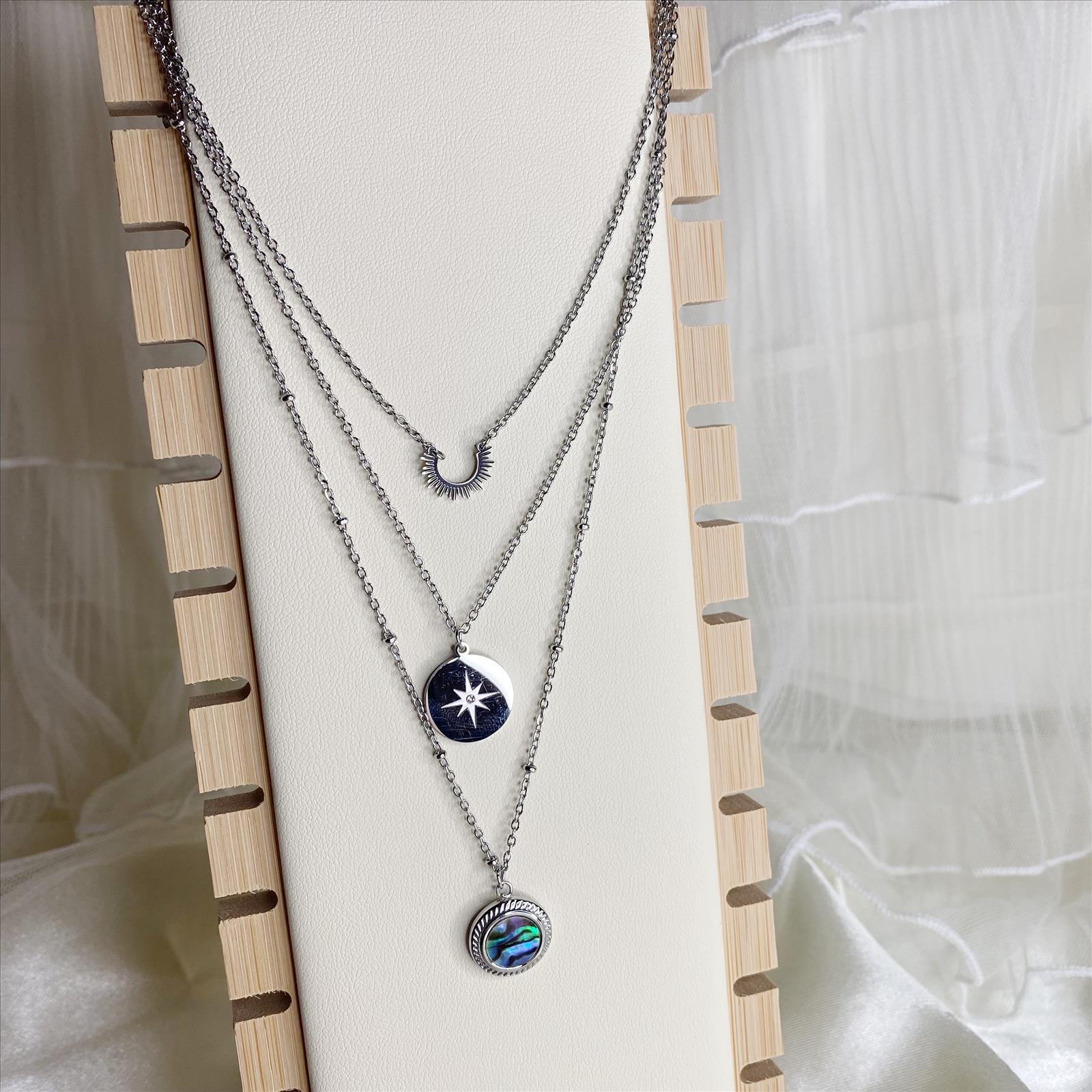 Dega Handels GmbH - DOB, HAKA Accessoires, Dessous, Young Fashion - Neuss | Kategorie: Edelstahlschmuck(Damen) / Kette | Angebot: Damenbekleidung, Herrenbekleidung, Damen Accessoires, Herren Accessoires, Dessous, Große Größen, Young Fashion, Orderware | Adresse: Dega Handels GmbH - Anton-Kux-Str.2 - 41460 Neuss - Tel: 02131-3863604 - dega_gmbh@hotmail.com