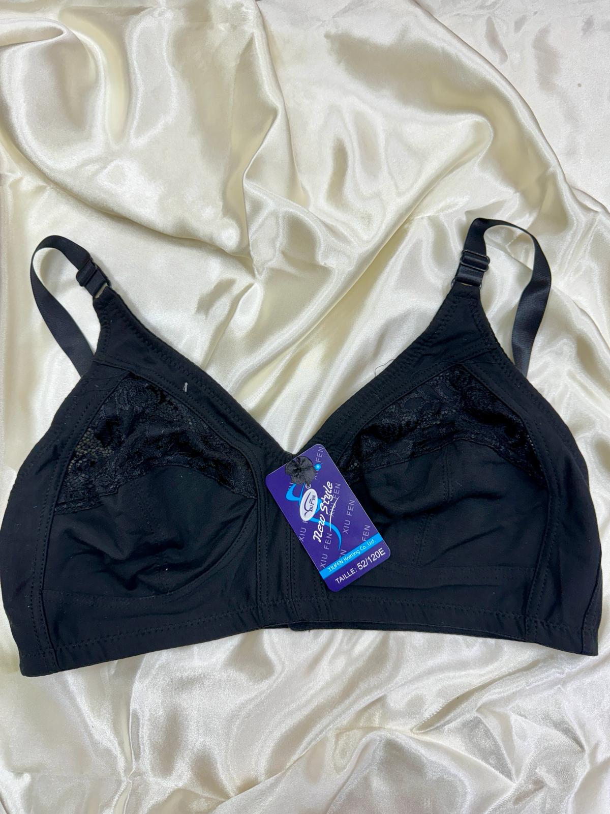 Dega Handels GmbH - DOB, HAKA Accessoires, Dessous, Young Fashion - Neuss | Kategorie: BH / Ohne Bügel Ohne Schale | Angebot: Damenbekleidung, Herrenbekleidung, Damen Accessoires, Herren Accessoires, Dessous, Große Größen, Young Fashion, Orderware | Adresse: Dega Handels GmbH - Anton-Kux-Str.2 - 41460 Neuss - Tel: 02131-3863604 - dega_gmbh@hotmail.com
