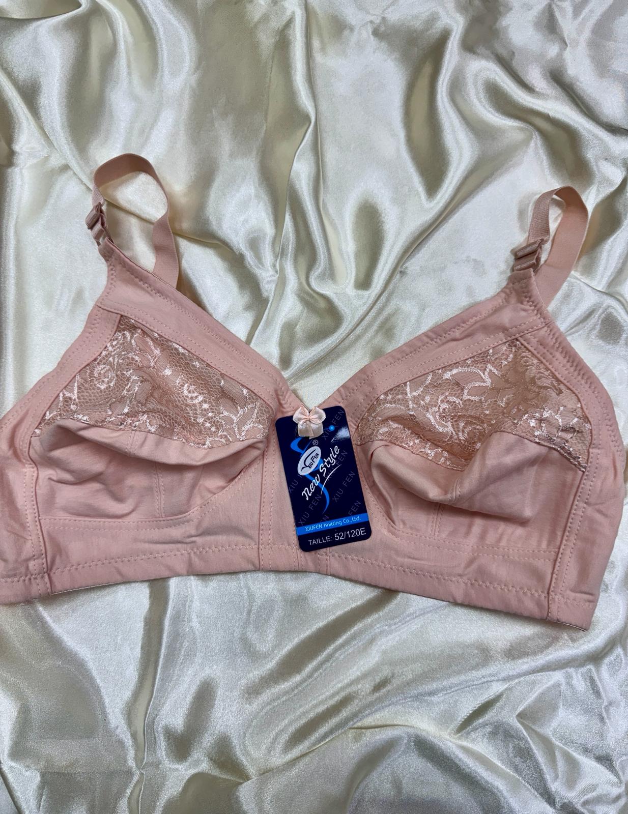 Dega Handels GmbH - DOB, HAKA Accessoires, Dessous, Young Fashion - Neuss | Kategorie: BH / Ohne Bügel Ohne Schale | Angebot: Damenbekleidung, Herrenbekleidung, Damen Accessoires, Herren Accessoires, Dessous, Große Größen, Young Fashion, Orderware | Adresse: Dega Handels GmbH - Anton-Kux-Str.2 - 41460 Neuss - Tel: 02131-3863604 - dega_gmbh@hotmail.com