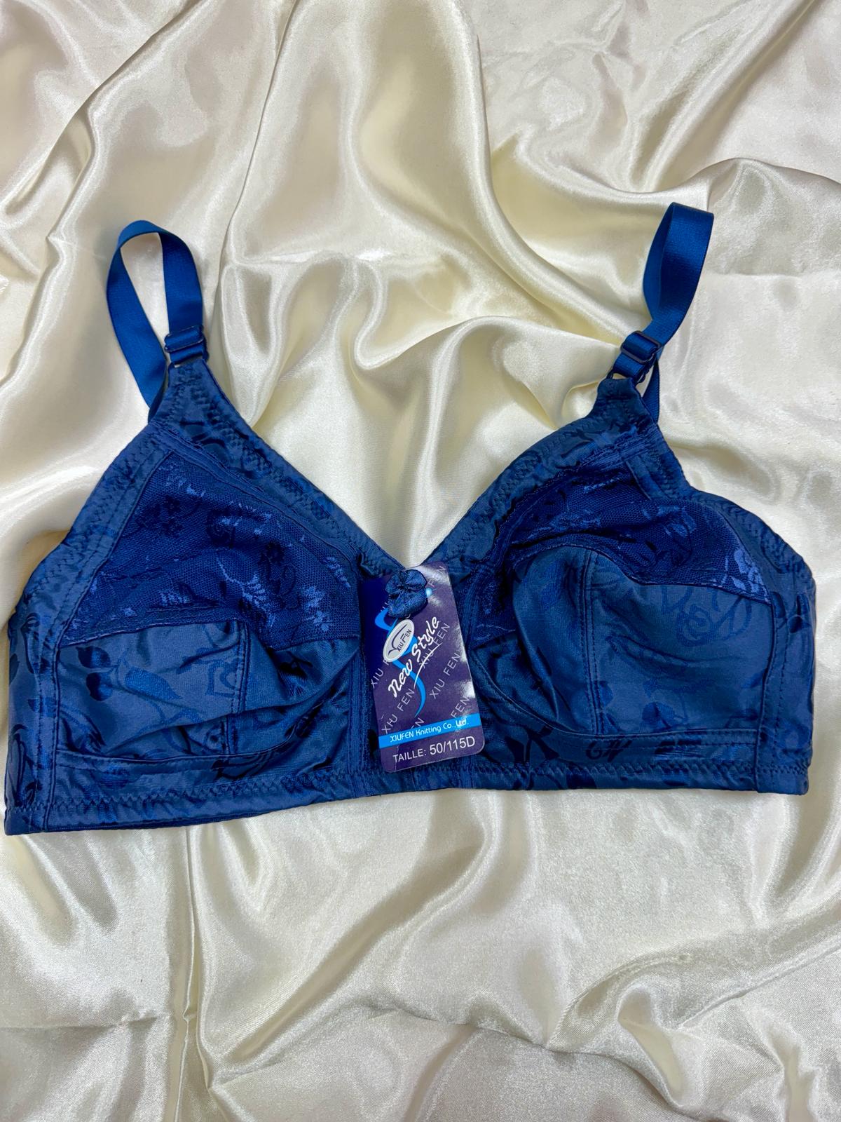 Dega Handels GmbH - DOB, HAKA Accessoires, Dessous, Young Fashion - Neuss | Kategorie: BH / Ohne Bügel Ohne Schale | Angebot: Damenbekleidung, Herrenbekleidung, Damen Accessoires, Herren Accessoires, Dessous, Große Größen, Young Fashion, Orderware | Adresse: Dega Handels GmbH - Anton-Kux-Str.2 - 41460 Neuss - Tel: 02131-3863604 - dega_gmbh@hotmail.com