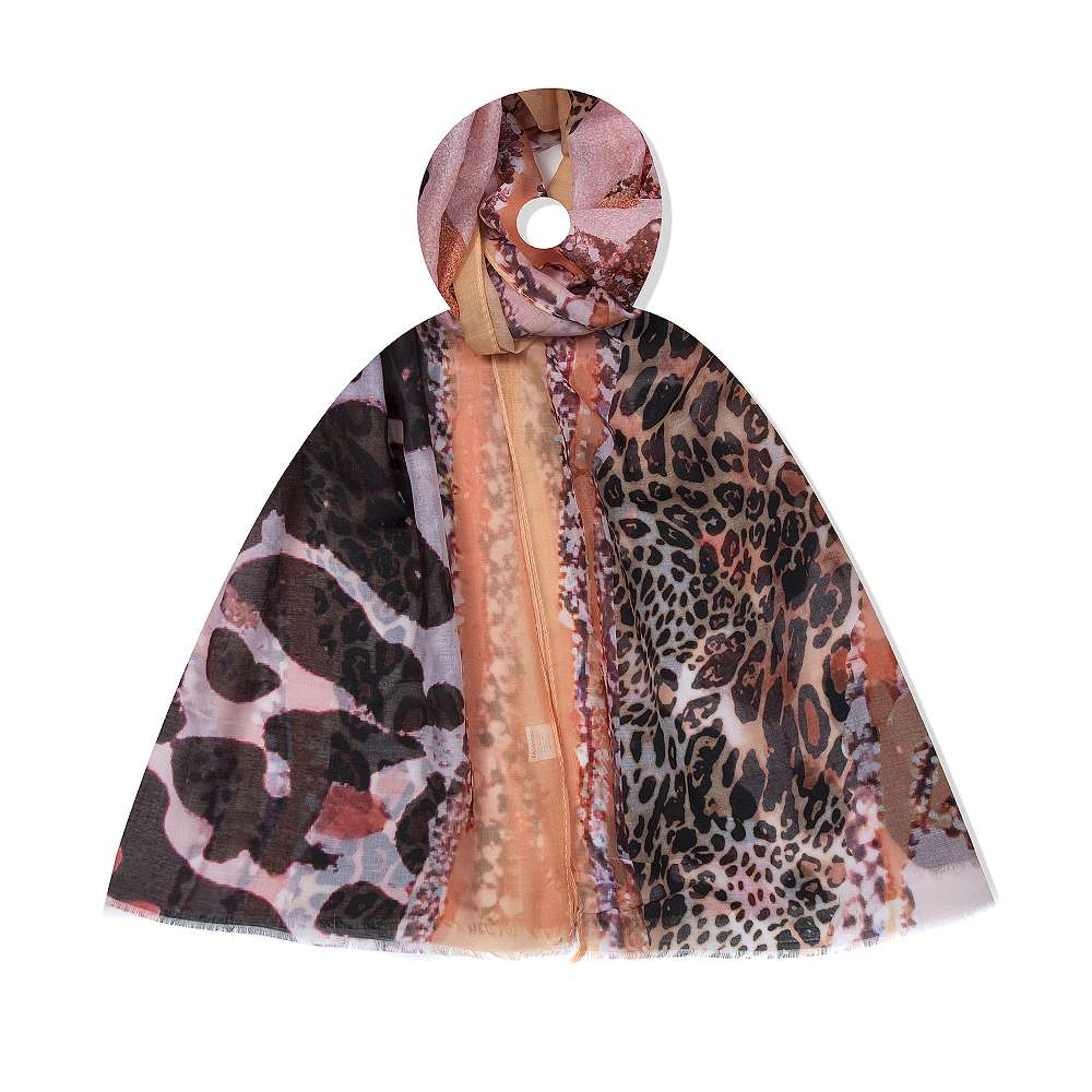 Hier geht's zum Shop von: Fox by Ren GmbH - DOB; ACCessoires - Neuss | Kategorie: Tücher / Schals | Adresse: Fox by Ren GmbH - Anton-Kux-Str. 2 - 41460 Neuss - Tel: 021313818241 - info@foxbyren.com | Angebot: Sofortprogramme, Orderware