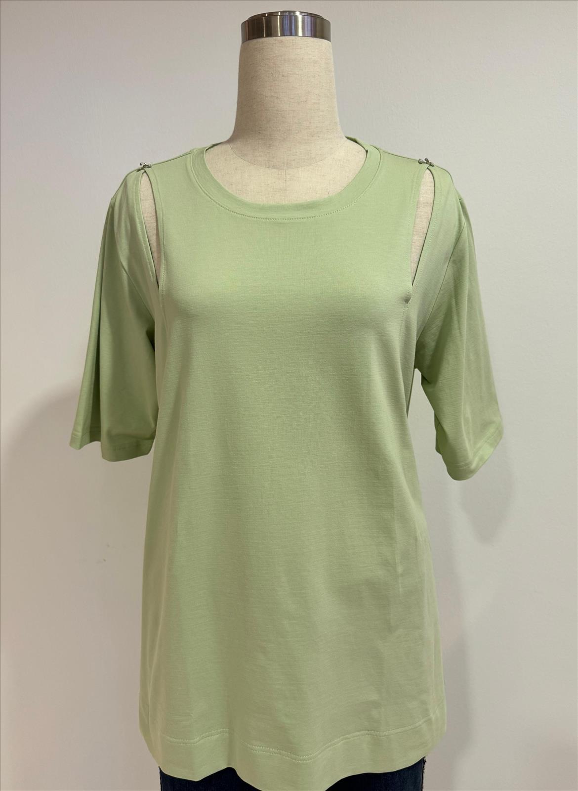 Version Texil GmbH Import Export - Beautiful Big´s - Jeans, Stretchhosen | Artikel-Nr. V-241001 | T-Shirt | 95% Baumwolle 5% Elesthan | Kategorie: T-Shirt Applikation / Accessoires | Angebot: Damenbekleidung, Große Größen, Sofortprogramme, Orderware | Adresse: Version Textil Imp Exp GmbH - Breslauer Str. 8 - 41460 Neuss - Tel: 02131 103335 - versionxxl@gmail.com