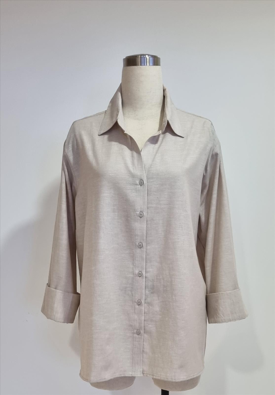 Version Texil GmbH Import Export - Beautiful Big´s - Jeans, Stretchhosen | Artikel-Nr. V-452000 | Bluse | 70% Baumwolle30% Leinen A Form | Kategorie: Bluse Leinen | Angebot: Damenbekleidung, Große Größen, Sofortprogramme, Orderware | Adresse: Version Textil Imp Exp GmbH - Breslauer Str. 8 - 41460 Neuss - Tel: 02131 103335 - versionxxl@gmail.com