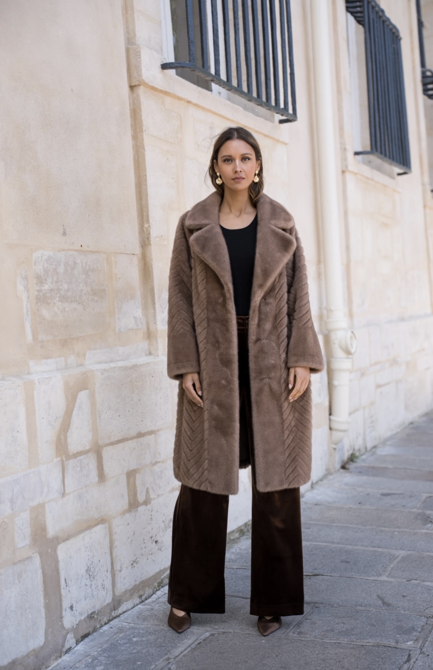 E-Vitale Shoes - BIONDINI Großhandel Wholesale - hochwertige italienische Schuhe direkt ab Fabrik | Kategorie: Damenbekleidung / Jacke (LOT) | Angebot: Damenbekleidung, Damen Accessoires, Herren Accessoires, Schuhe, Young Fashion, Leather Wear, Sofortprogramme, Orderware | Adresse: E-VITALE SHOES - Raum 114 - Breslauer Str. 8 - 41460 Neuss - Tel: 02131/3868532 - service@evitale-shoes.eu