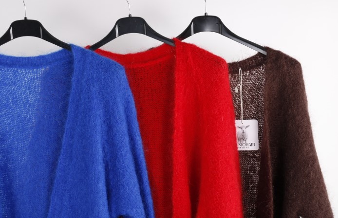 olluni fashion GmbH - DOB-HAHA-Accessoires-Schuhe-Young-Fashion-Leder-Große Größen - Hamburg | Kategorie: Strickwaren | Angebot: Damenbekleidung, Damen Accessoires, Große Größen, Young Fashion, Leather Wear, Sofortprogramme, Orderware | Adresse: olluni fashion GmbH - Modering 5, Haus D, 5 Etage - 22457 Hamburg - Tel: 040 55598886 - info@olluni.de