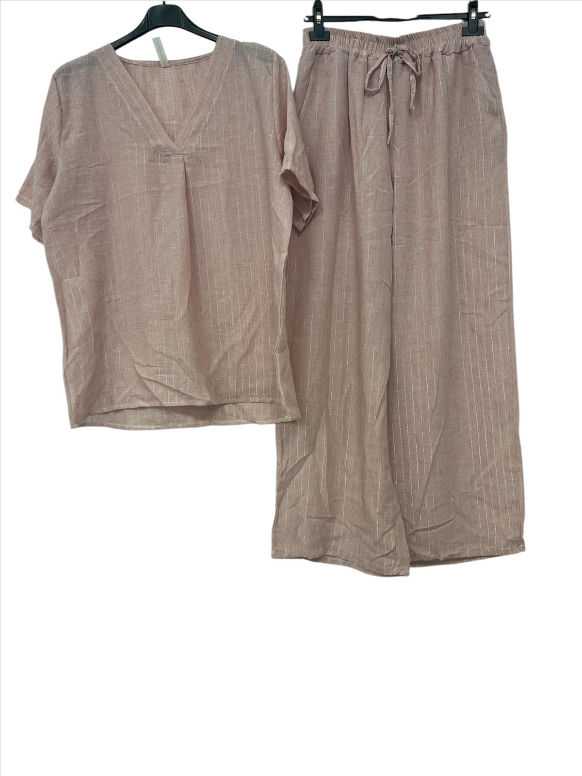 DW-Empire - Damenmode, Kindermode, Accessoires, Taschen, Tücher | Kategorie: Oberteile / Blusen / HOSE | Angebot: Damenbekleidung, Damen Accessoires, Schuhe, Dessous, Große Größen, Young Fashion, Landhausmode, Leather Wear, Sofortprogramme, Orderware | Adresse: DW-Empire - Johanniskirchstr. 94 - 45329 Essen - Tel: 021311783220 - info@dw-empire.de
