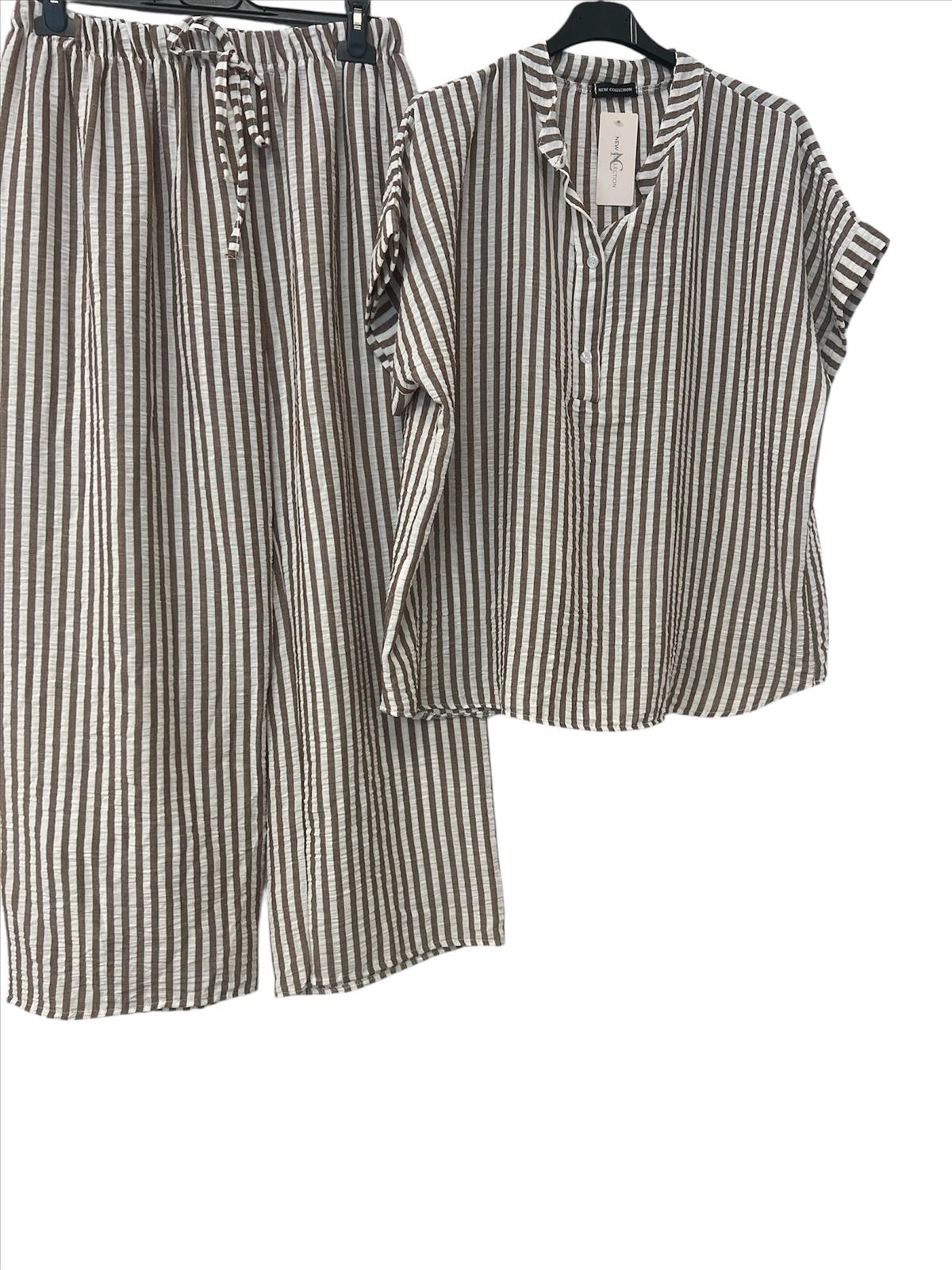 DW-Empire - Damenmode, Kindermode, Accessoires, Taschen, Tücher | Kategorie: Oberteile / Blusen / HOSE | Angebot: Damenbekleidung, Damen Accessoires, Schuhe, Dessous, Große Größen, Young Fashion, Landhausmode, Leather Wear, Sofortprogramme, Orderware | Adresse: DW-Empire - Johanniskirchstr. 94 - 45329 Essen - Tel: 021311783220 - info@dw-empire.de