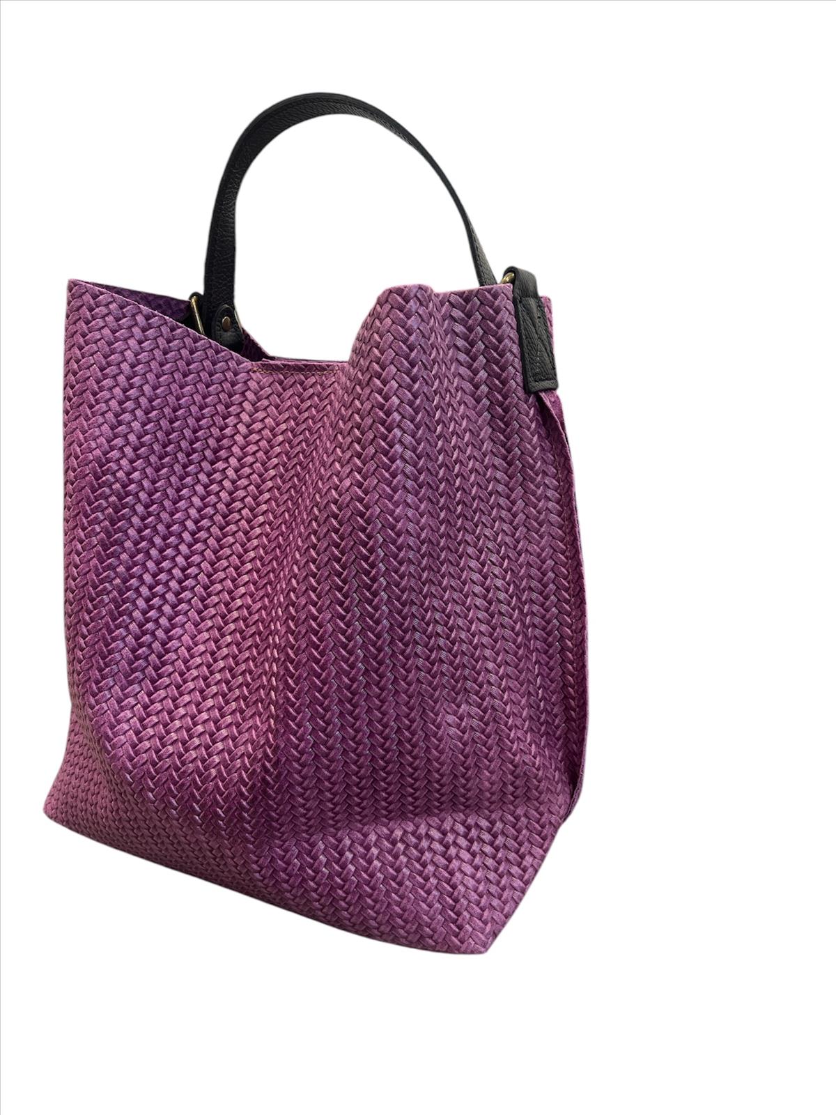DW-Empire - Damenmode, Kindermode, Accessoires, Taschen, Tücher | Kategorie: Accessoires / Taschen | Angebot: Damenbekleidung, Damen Accessoires, Schuhe, Dessous, Große Größen, Young Fashion, Landhausmode, Leather Wear, Sofortprogramme, Orderware | Adresse: DW-Empire - Johanniskirchstr. 94 - 45329 Essen - Tel: 021311783220 - info@dw-empire.de