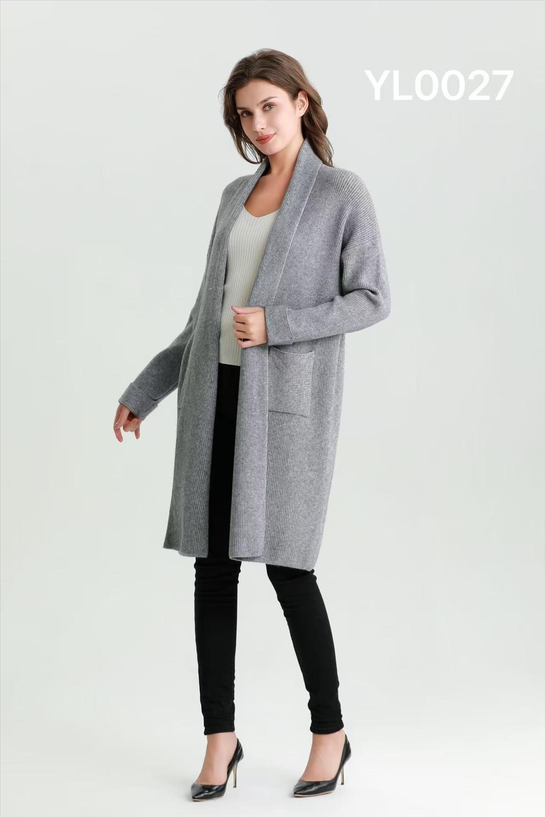 DW-Empire - Damenmode, Kindermode, Accessoires, Taschen, Tücher | Angebot: Damenbekleidung, Damen Accessoires, Schuhe, Dessous, Große Größen, Young Fashion, Landhausmode, Leather Wear, Sofortprogramme, Orderware | Adresse: DW-Empire - Johanniskirchstr. 94 - 45329 Essen - Tel: 021311783220 - info@dw-empire.de