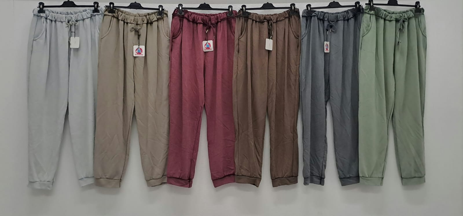 Catchme UG - DOB - Dreieich | Kategorie: Bekleidung (Ab grose 44) / Hosen | Angebot: Sofortprogramme, Orderware | Adresse: Catchme UG - Otto-Hahn Str. 24 - 63303 Dreieich - Tel: +49 (0)6103 – 39891 10 - grossartig9@gmail.com