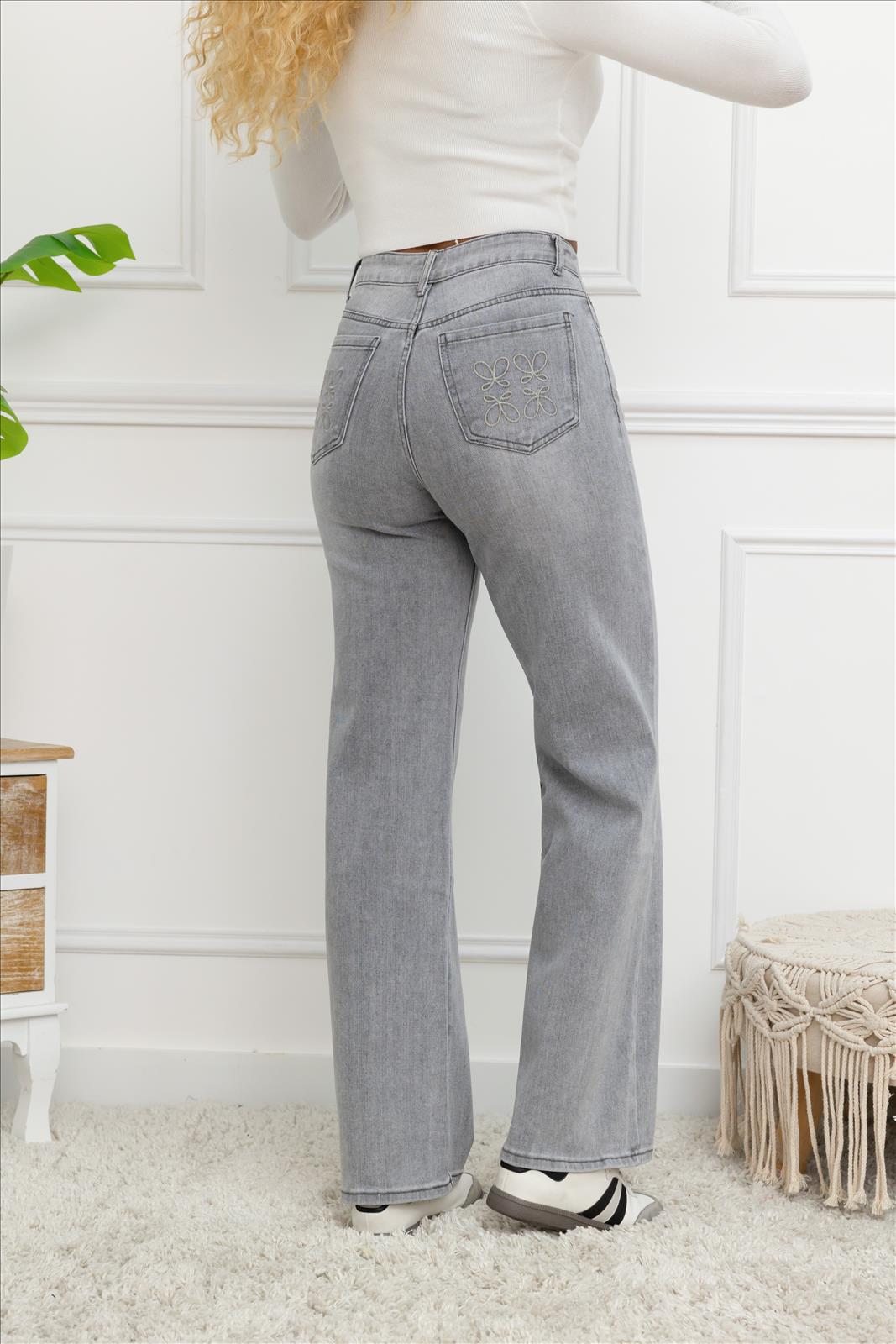 Hier geht's zum Shop von: Dega Handels GmbH - DOB, HAKA Accessoires, Dessous, Young Fashion - Neuss | Kategorie: DAMEN JEANS | Adresse: Dega Handels GmbH - Anton-Kux-Str.2 - 41460 Neuss - Tel: 02131-3863604 - dega_gmbh@hotmail.com | Angebot: Damenbekleidung, Herrenbekleidung, Damen Accessoires, Herren Accessoires, Dessous, Große Größen, Young Fashion, Orderware