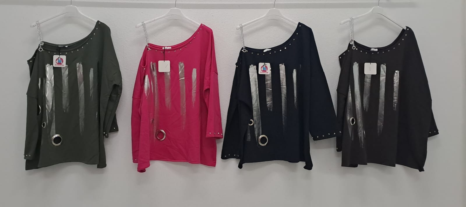 Hier geht's zum Shop von: Catchme UG - DOB - Dreieich | Kategorie: Bekleidung (Ab grose 44) / Oberteil | Adresse: Catchme UG - Otto-Hahn Str. 24 - 63303 Dreieich - Tel: +49 (0)6103 – 39891 10 - grossartig9@gmail.com | Angebot: Sofortprogramme, Orderware