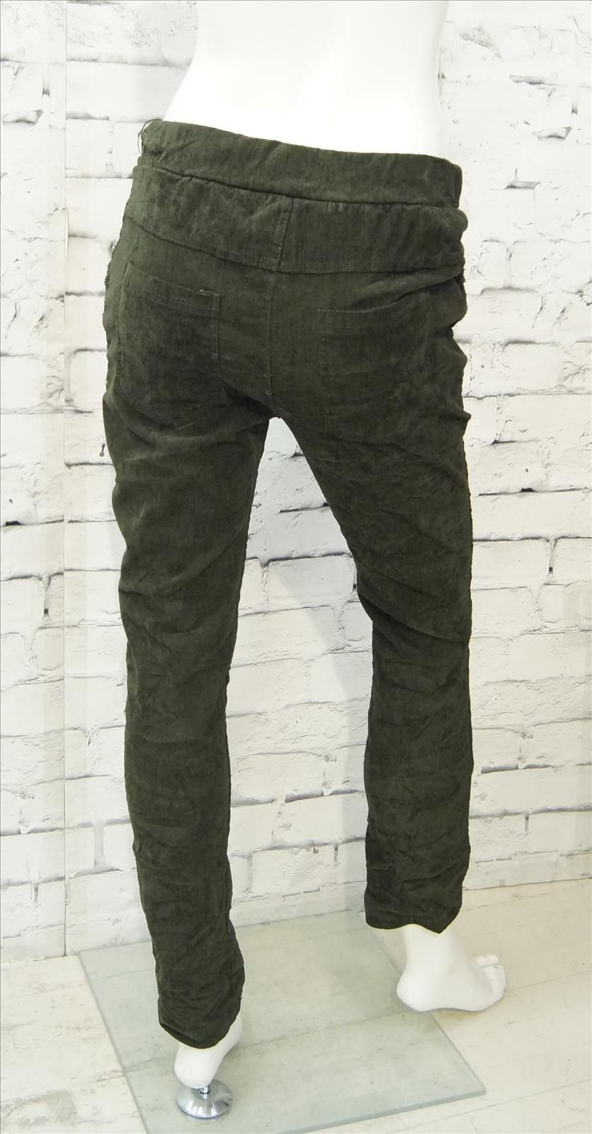 Bhatti Mode GmbH - Young fashion, DOB - Blusen, Hosen Jacken, Jeans, Kleider, Pullover etc. | Kategorie: Hose/Jeans/Legging | Angebot: Damenbekleidung, Young Fashion, Sofortprogramme | Adresse: Bhatti Mode GmbH - Breslauer Str. 8 - 41460 Neuss - Tel: 02131-130004 - gurdip-bhatti@t-online.de