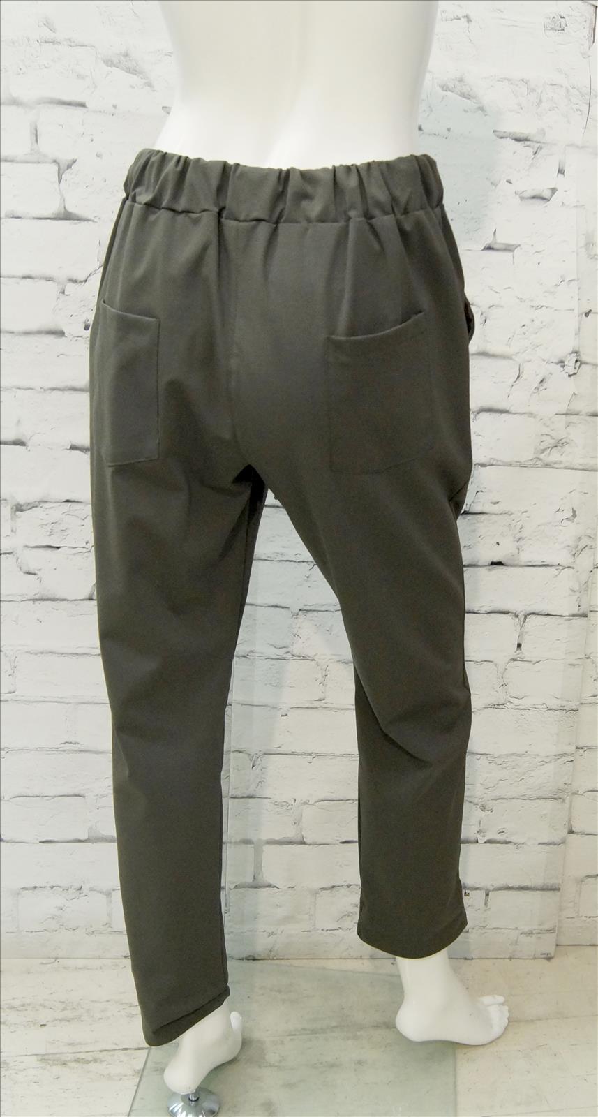 Bhatti Mode GmbH - Young fashion, DOB - Blusen, Hosen Jacken, Jeans, Kleider, Pullover etc. | Kategorie: Hose/Jeans/Legging | Angebot: Damenbekleidung, Young Fashion, Sofortprogramme | Adresse: Bhatti Mode GmbH - Breslauer Str. 8 - 41460 Neuss - Tel: 02131-130004 - gurdip-bhatti@t-online.de