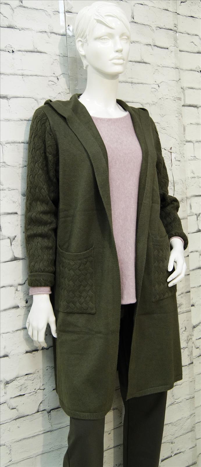Bhatti Mode GmbH - Young fashion, DOB - Blusen, Hosen Jacken, Jeans, Kleider, Pullover etc. | Kategorie: Blazer/Jacke/Mantel | Angebot: Damenbekleidung, Young Fashion, Sofortprogramme | Adresse: Bhatti Mode GmbH - Breslauer Str. 8 - 41460 Neuss - Tel: 02131-130004 - gurdip-bhatti@t-online.de