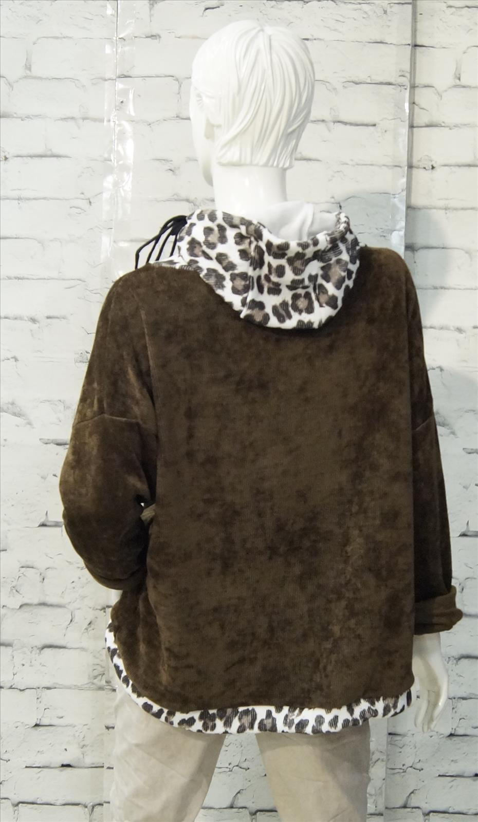 Bhatti Mode GmbH - Young fashion, DOB - Blusen, Hosen Jacken, Jeans, Kleider, Pullover etc. | Kategorie: Shirt/Bluse/Pullover | Angebot: Damenbekleidung, Young Fashion, Sofortprogramme | Adresse: Bhatti Mode GmbH - Breslauer Str. 8 - 41460 Neuss - Tel: 02131-130004 - gurdip-bhatti@t-online.de