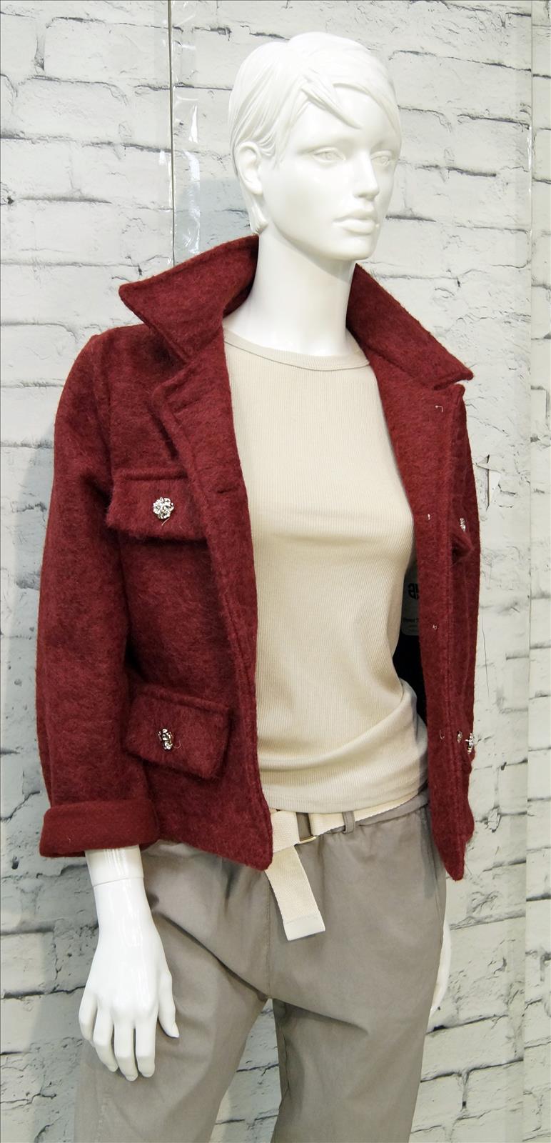 Bhatti Mode GmbH - Young fashion, DOB - Blusen, Hosen Jacken, Jeans, Kleider, Pullover etc. | Kategorie: Blazer/Jacke/Mantel | Angebot: Damenbekleidung, Young Fashion, Sofortprogramme | Adresse: Bhatti Mode GmbH - Breslauer Str. 8 - 41460 Neuss - Tel: 02131-130004 - gurdip-bhatti@t-online.de
