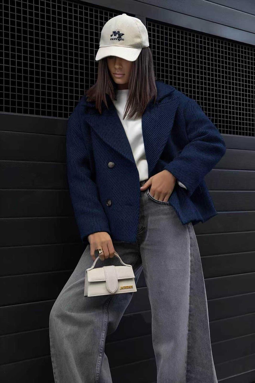 Ala Mode Fashion-DOB;Accessoires;Leather Wear; Young Fashion - Neuss | Kategorie: Jacke | Angebot: Sofortprogramme, Orderware | Adresse: Ala Mode Fashion - Breslauerstr. 8 Raum 113 - 41460 neuss - Tel: 021312091616 - ala-mode@web.de