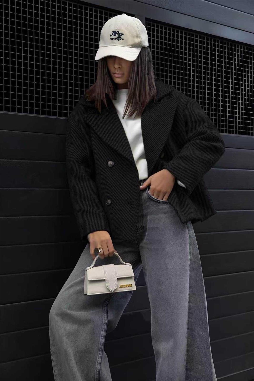 Ala Mode Fashion-DOB;Accessoires;Leather Wear; Young Fashion - Neuss | Kategorie: Jacke | Angebot: Sofortprogramme, Orderware | Adresse: Ala Mode Fashion - Breslauerstr. 8 Raum 113 - 41460 neuss - Tel: 021312091616 - ala-mode@web.de